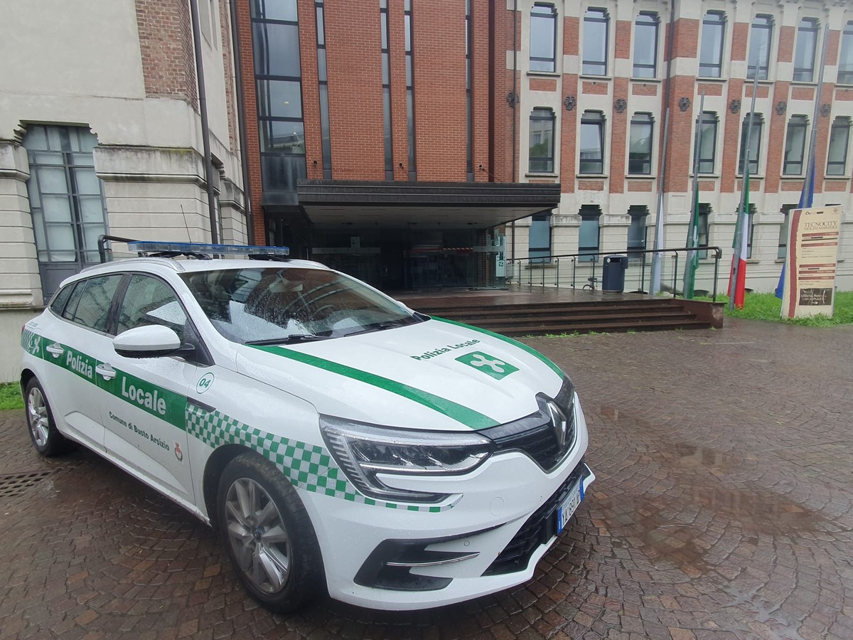 https://www.varesenoi.it/fileadmin/archivio/ilbustese/2025/05/polizia_locale_1.jpg