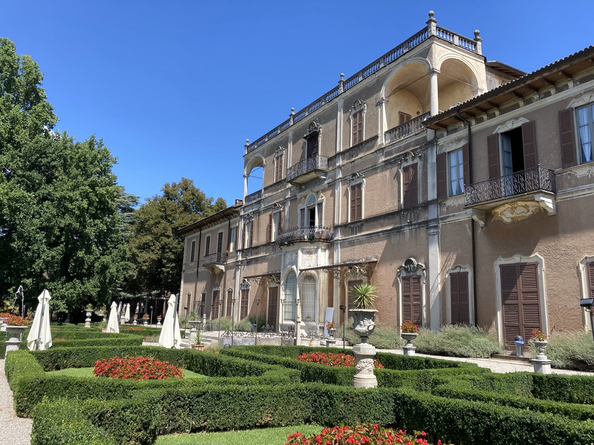 https://www.varesenoi.it/fileadmin/archivio/ilbustese/2025/05/villa-cagnola-gazzada.jpg