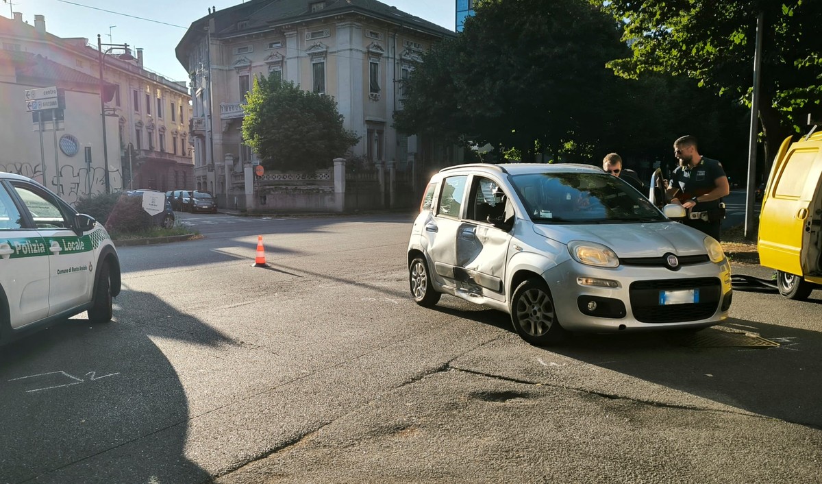 https://www.varesenoi.it/fileadmin/archivio/ilbustese/2025/07/Incidente_viale_Cadorna.jpeg