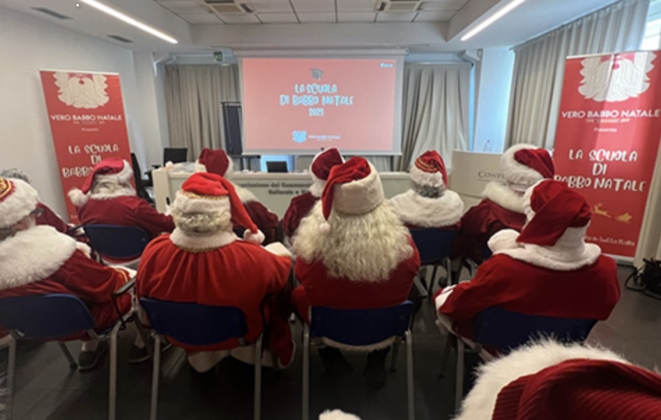 https://www.varesenoi.it/fileadmin/archivio/ilbustese/2025/10/babbo_natale_scuola_bustoImmagineallegata-1.jpg