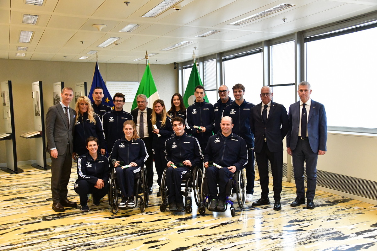 https://www.varesenoi.it/fileadmin/archivio/ilbustese/2025/12/paralimpici_Premiati_regione_DSC_3886.JPG