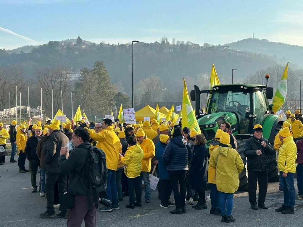 https://www.varesenoi.it/fileadmin/archivio/ilbustese/2026/01/agricoltori_coldiretti_manifestazione.jpg