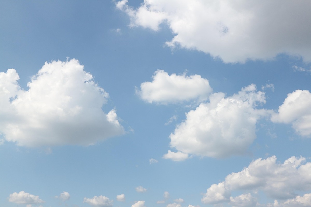https://www.varesenoi.it/fileadmin/archivio/ilbustese/2026/02/cielo_sereno_autunno.jpg