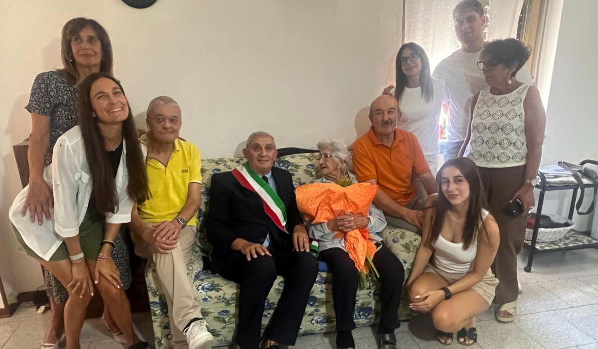 https://www.varesenoi.it/fileadmin/archivio/ilbustese/2026/09/100_anni_di_Enrica_Azzimonti__1_.jpeg
