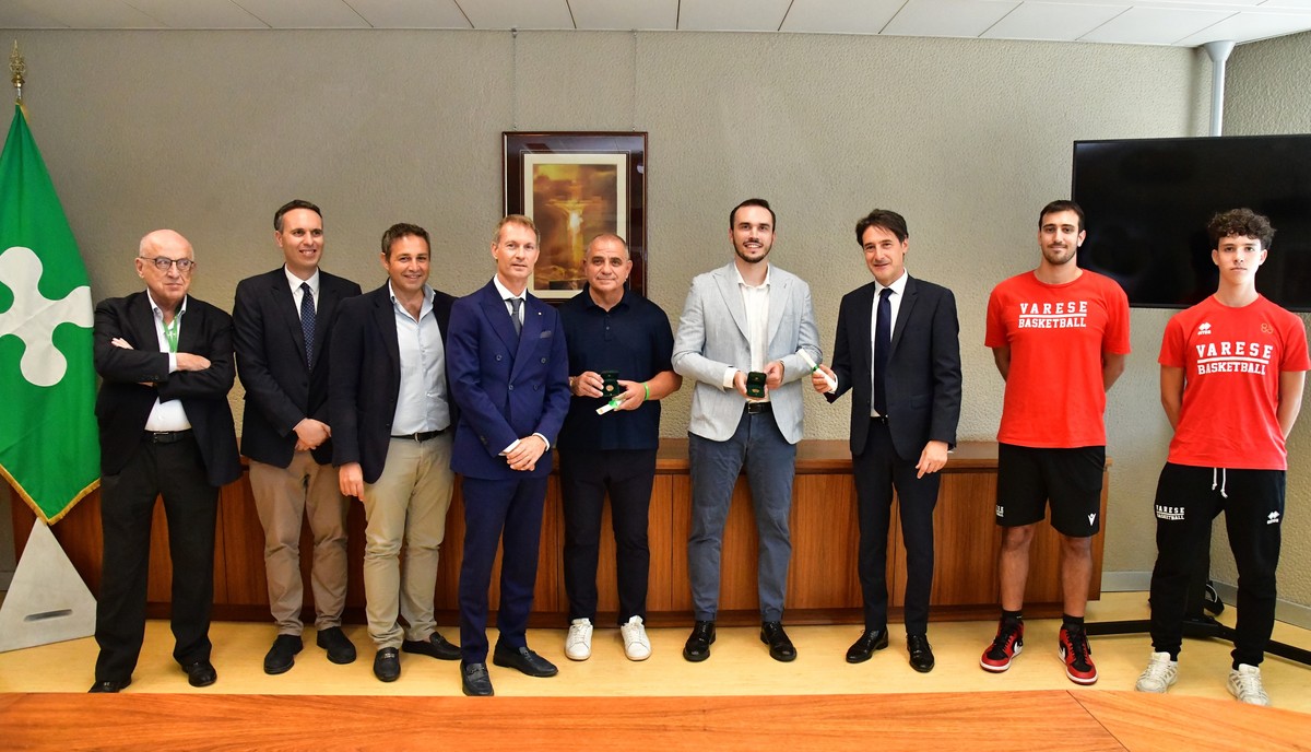 https://www.varesenoi.it/fileadmin/archivio/ilbustese/2026/09/Premiazione_Basketball_Varese.JPG