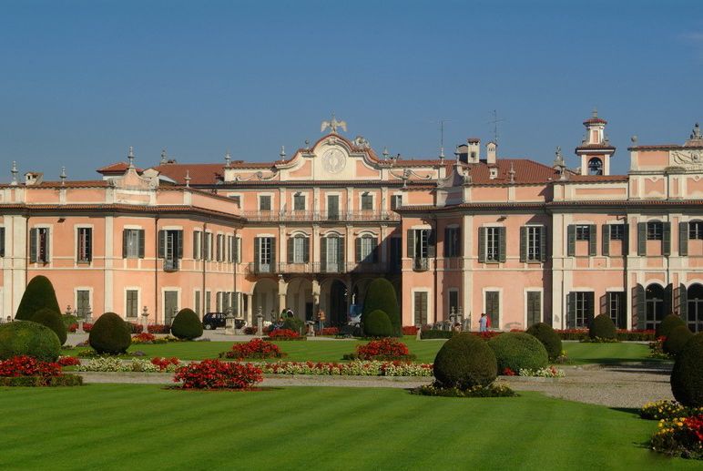 https://www.varesenoi.it/fileadmin/archivio/ilbustese/immagini/palazzo_estense_varese_01.jpg