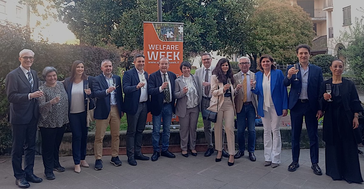 https://www.varesenoi.it/fileadmin/archivio/varesenoi/2025/04/TradateGoldenGalaGruppo.jpeg