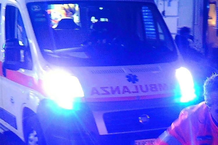 https://www.varesenoi.it/fileadmin/archivio/varesenoi/2025/04/ambulanza_notte_fg_13.jpeg