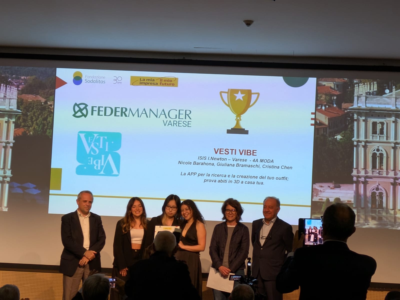 https://www.varesenoi.it/fileadmin/archivio/varesenoi/2025/05/WhatsApp_Image_2025-05-27_at_19.15.48__1_.jpeg