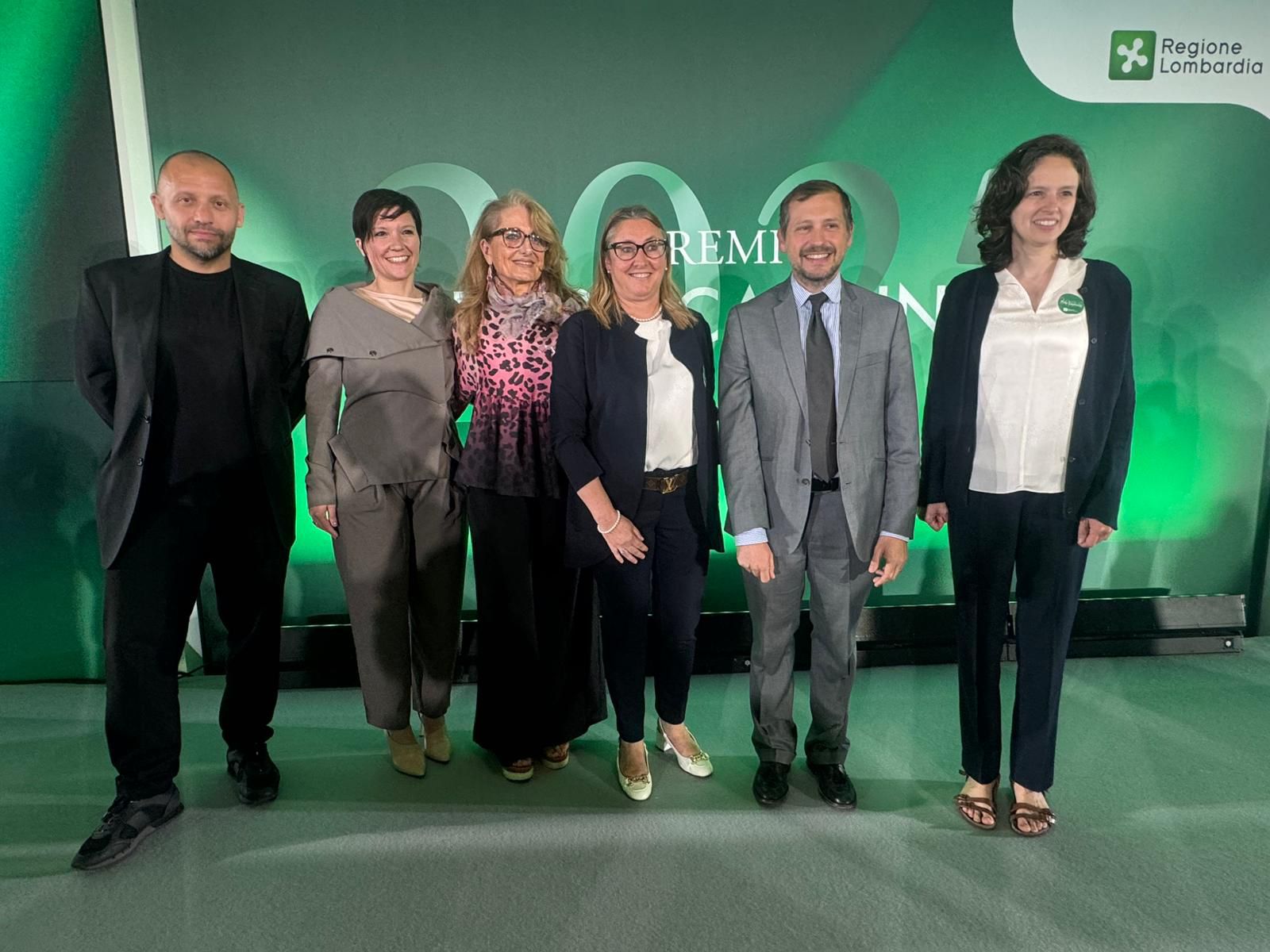 https://www.varesenoi.it/fileadmin/archivio/varesenoi/2025/05/rosa_camuna.jpeg
