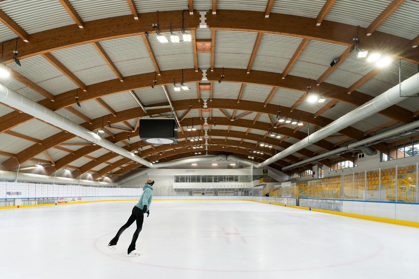 https://www.varesenoi.it/fileadmin/archivio/varesenoi/2025/06/AcinqueIceArena1.jpeg