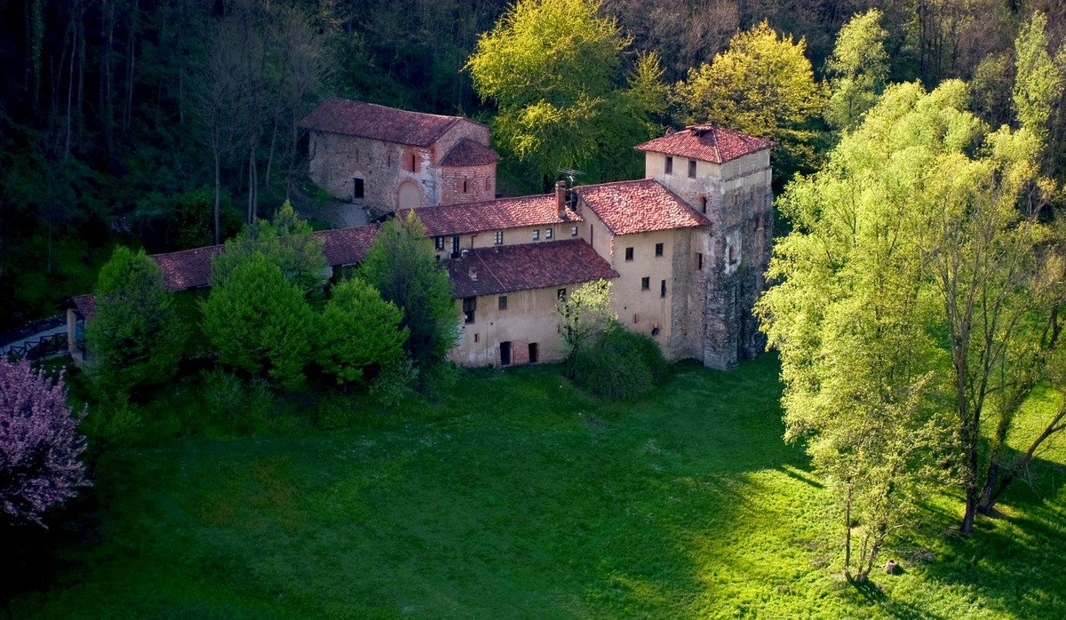 https://www.varesenoi.it/fileadmin/archivio/varesenoi/2025/06/monastorba.jpeg