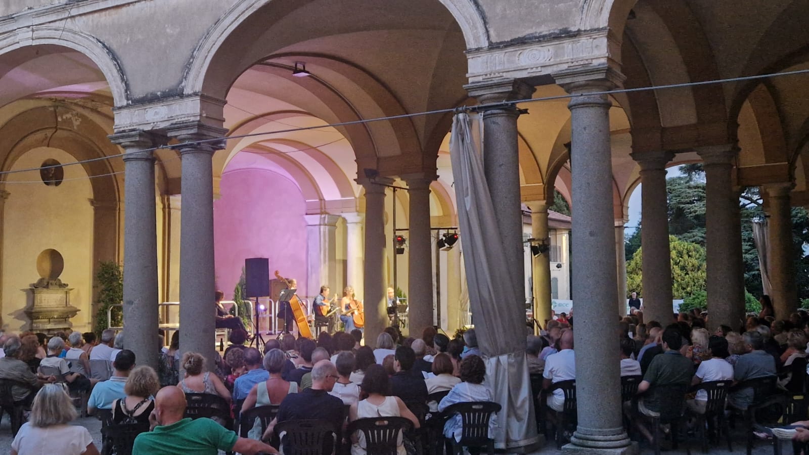 https://www.varesenoi.it/fileadmin/archivio/varesenoi/2025/06/musica_in_villa_3.jpeg