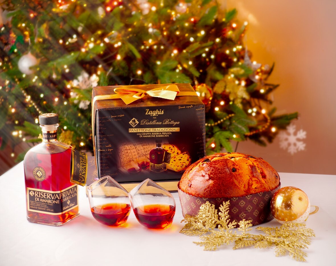 https://www.varesenoi.it/fileadmin/archivio/varesenoi/2025/11/Panettone_Grappa_Riserva_Privata__1_.jpg