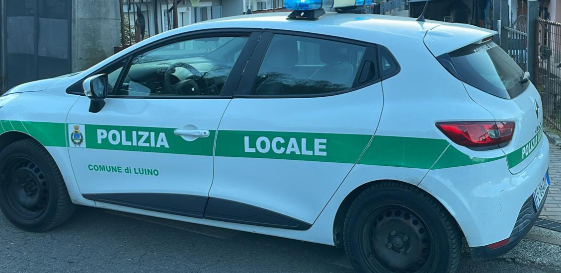 https://www.varesenoi.it/fileadmin/archivio/varesenoi/2025/12/Luinopolizialocale_pattuglia_.jpg