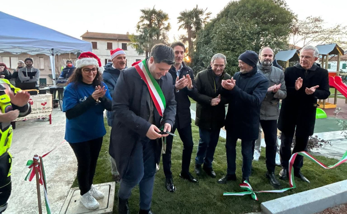 https://www.varesenoi.it/fileadmin/archivio/varesenoi/2025/12/SangianoInaugurazioneVillaFantoni.jpg