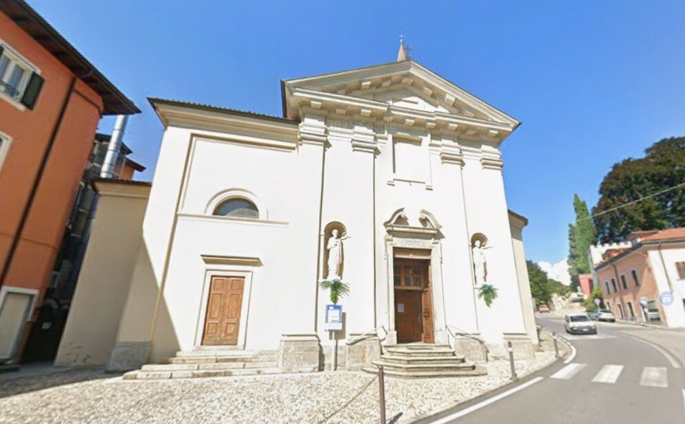 https://www.varesenoi.it/fileadmin/archivio/varesenoi/2025/12/chiesa_snati_filippo_e_giacomo.jpg