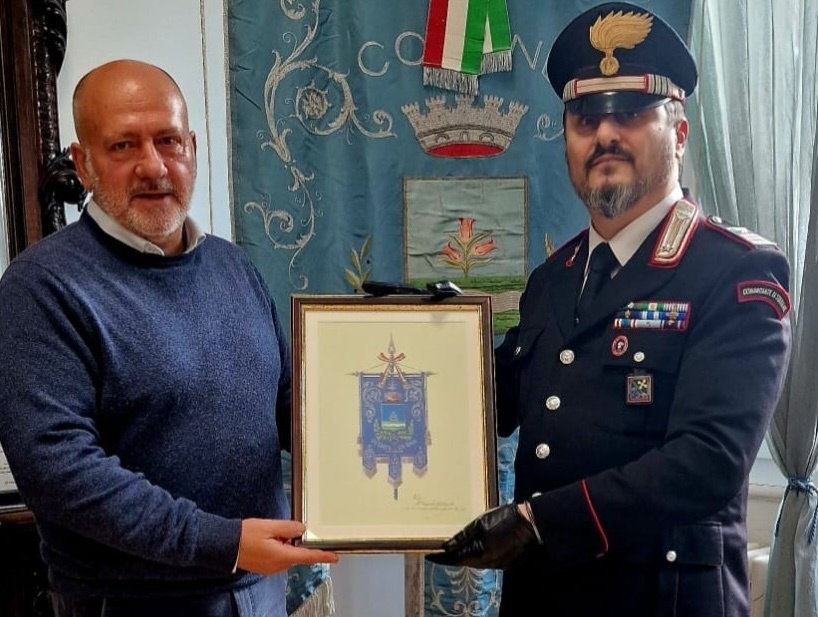 https://www.varesenoi.it/fileadmin/archivio/varesenoi/2025/12/olgiate_montano_contessa_carabinieri_Immagineallegata-1.jpg