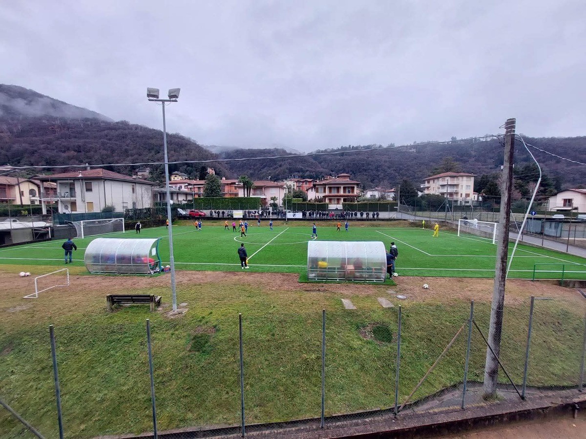 https://www.varesenoi.it/fileadmin/archivio/varesenoi/2026/02/BrusimpianoCampoCalcio.jpeg