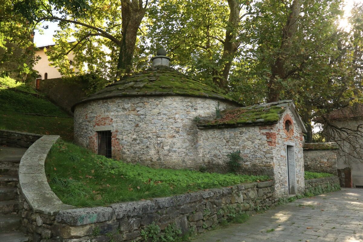 https://www.varesenoi.it/fileadmin/archivio/varesenoi/2026/05/CazzagoBrabbiaGhiacciaie.jpg