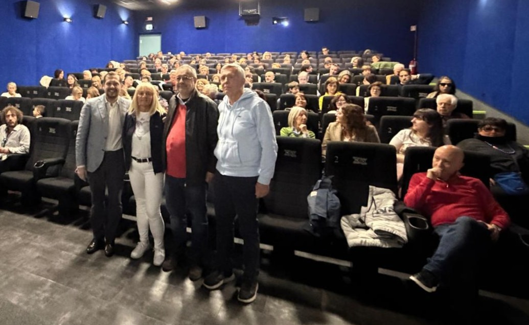 https://www.varesenoi.it/fileadmin/archivio/varesenoi/2026/05/PonteSorrisoDocufilmcopertina.jpg