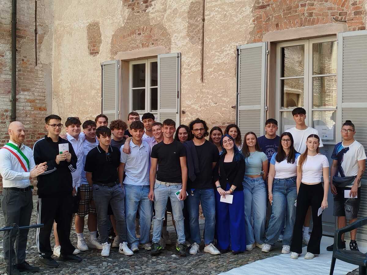 https://www.varesenoi.it/fileadmin/archivio/varesenoi/2026/05/battesimo_civico_fagnano_26PHOTO-2026-05-24-12-38-45_4.jpg