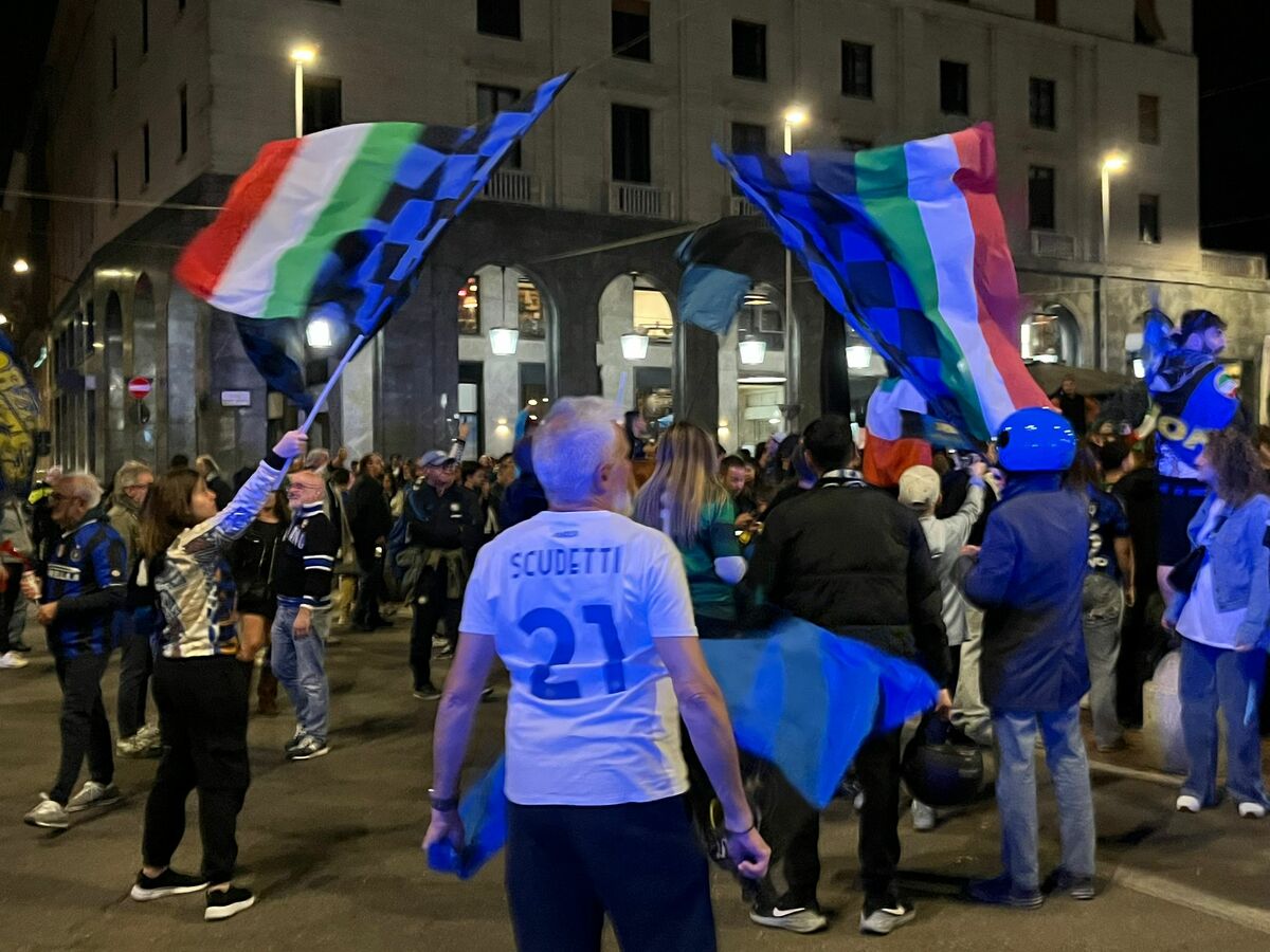 https://www.varesenoi.it/fileadmin/archivio/varesenoi/2026/05/scudetto_Inter_Varese_20.jpeg