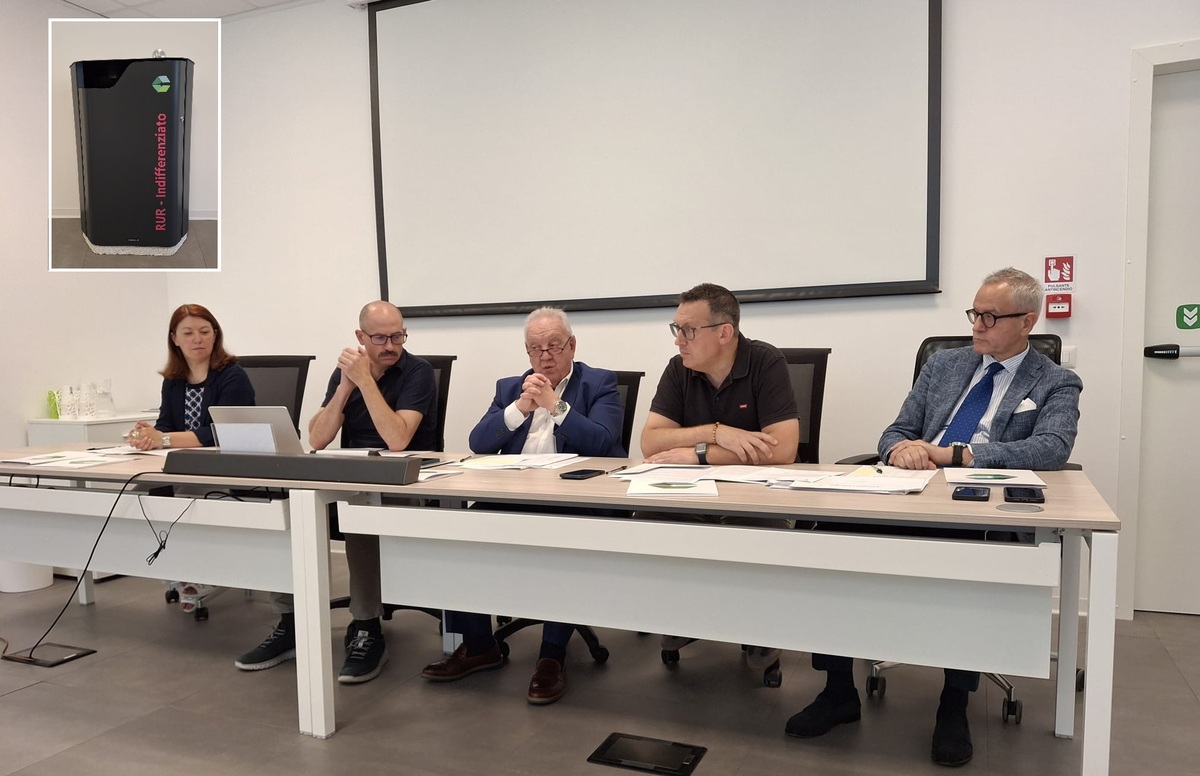 https://www.varesenoi.it/fileadmin/archivio/varesenoi/2026/06/Conferenza_stampa_Coinger_-_Copia.jpg
