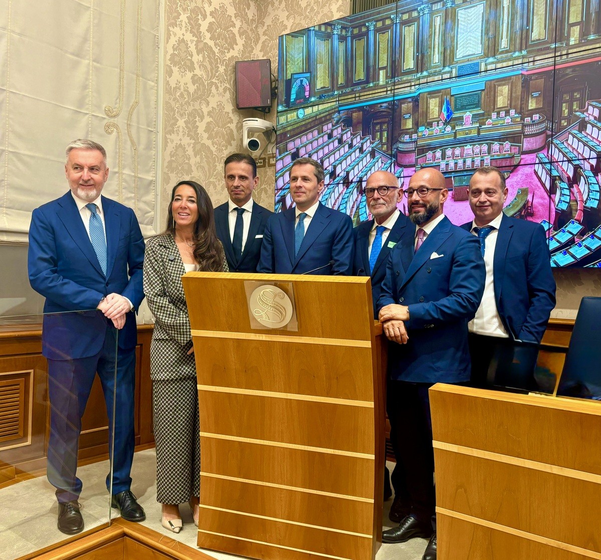 https://www.varesenoi.it/fileadmin/archivio/varesenoi/2026/07/01_Relatori_Senato.jpg