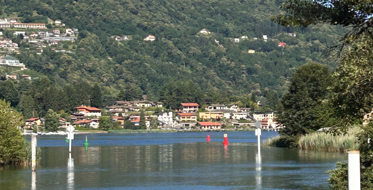 https://www.varesenoi.it/fileadmin/archivio/varesenoi/2026/07/Ingresso_nel_canale_di_lavena_ponte_tresa.jpeg