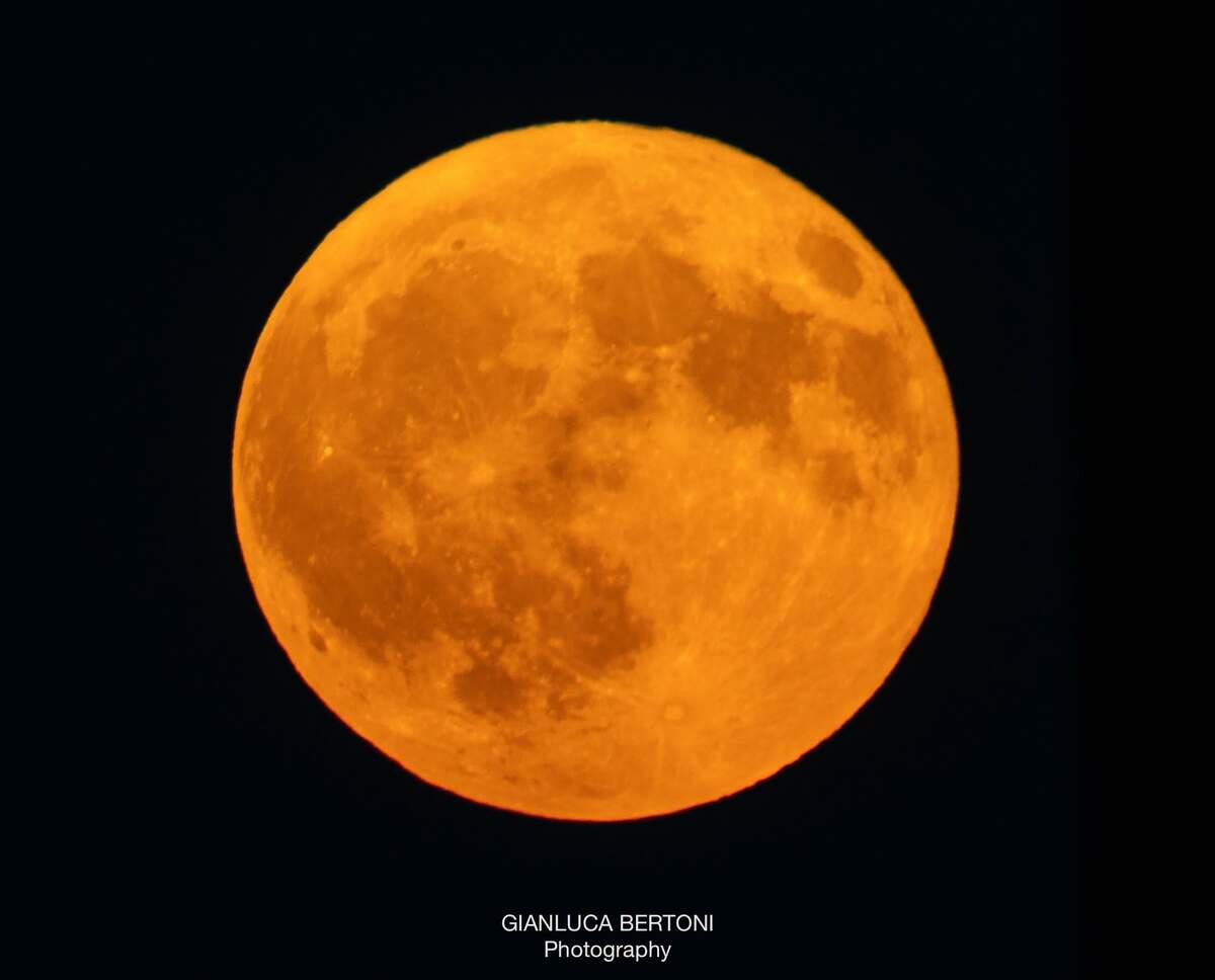 https://www.varesenoi.it/fileadmin/archivio/varesenoi/2026/07/Luna_piena_del_Cervo.jpeg