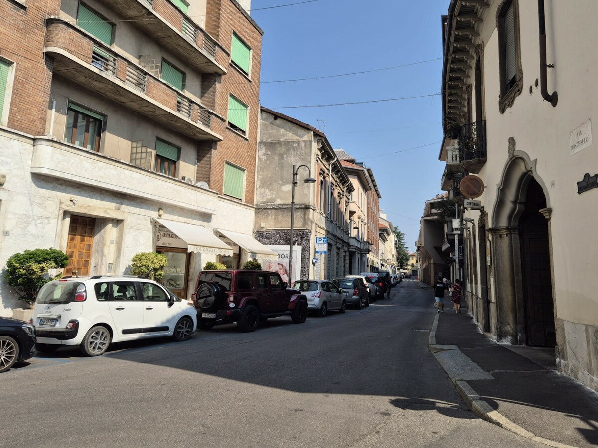 https://www.varesenoi.it/fileadmin/archivio/varesenoi/2026/07/via_Montebello__2_.jpeg