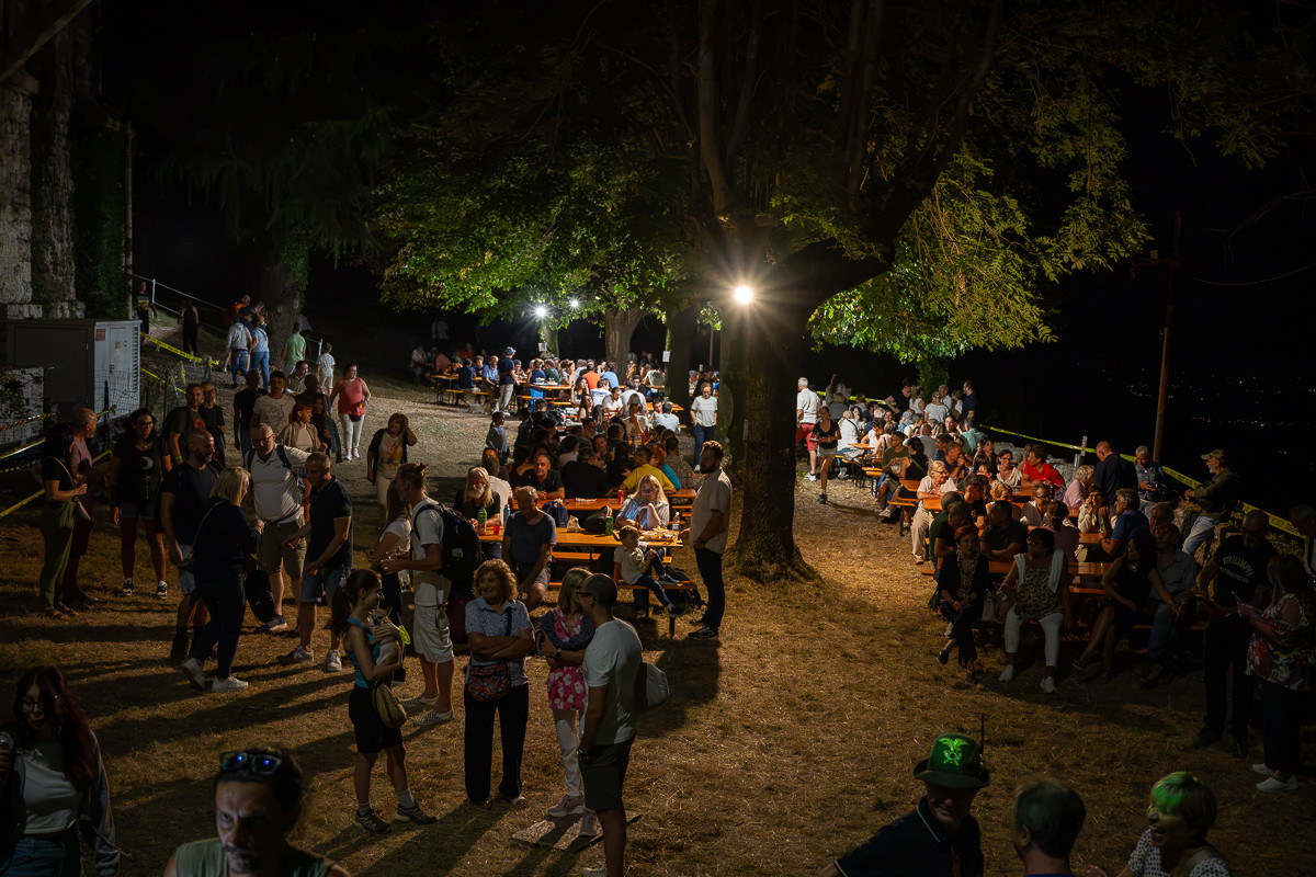 FOTOGALLERY. La Festa della Montagna è subito un successo: le immagini del primo giorno al Campo dei Fiori