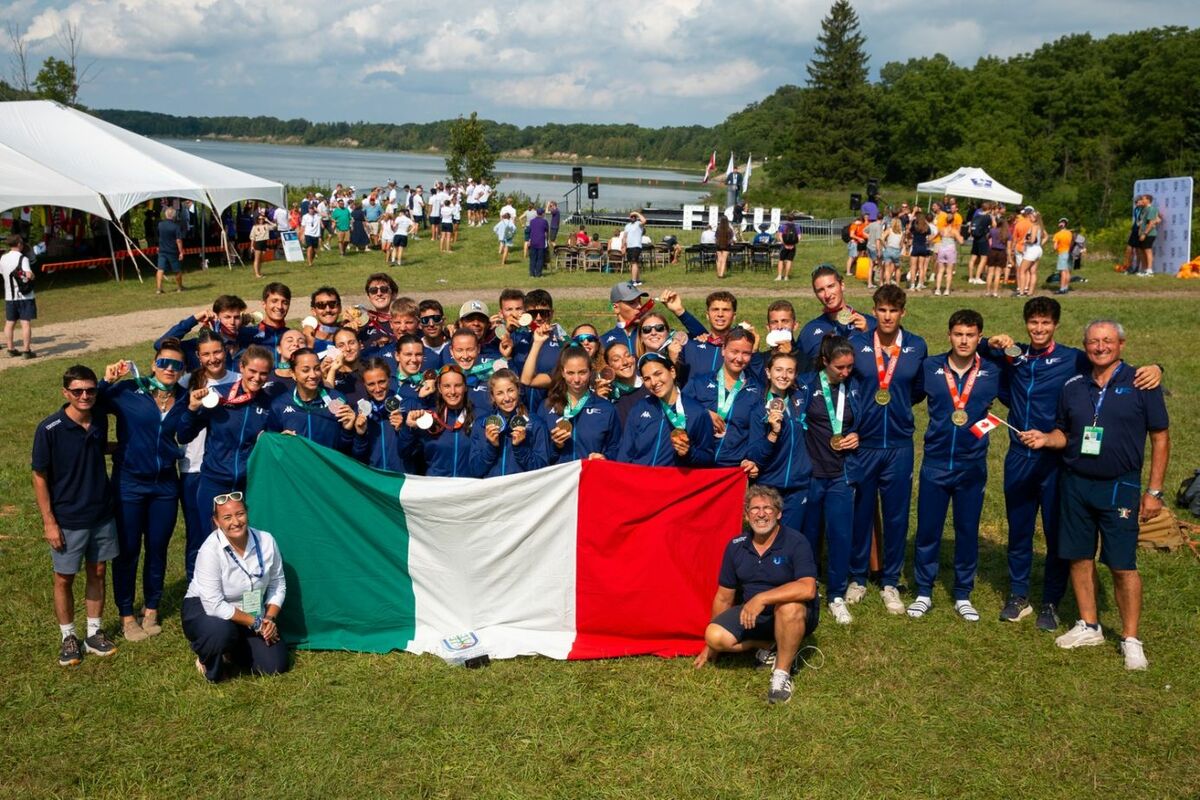 https://www.varesenoi.it/fileadmin/archivio/varesenoi/2026/08/CanottaggioUniversitarimondiali_fisu_canada_gruppo.jpg