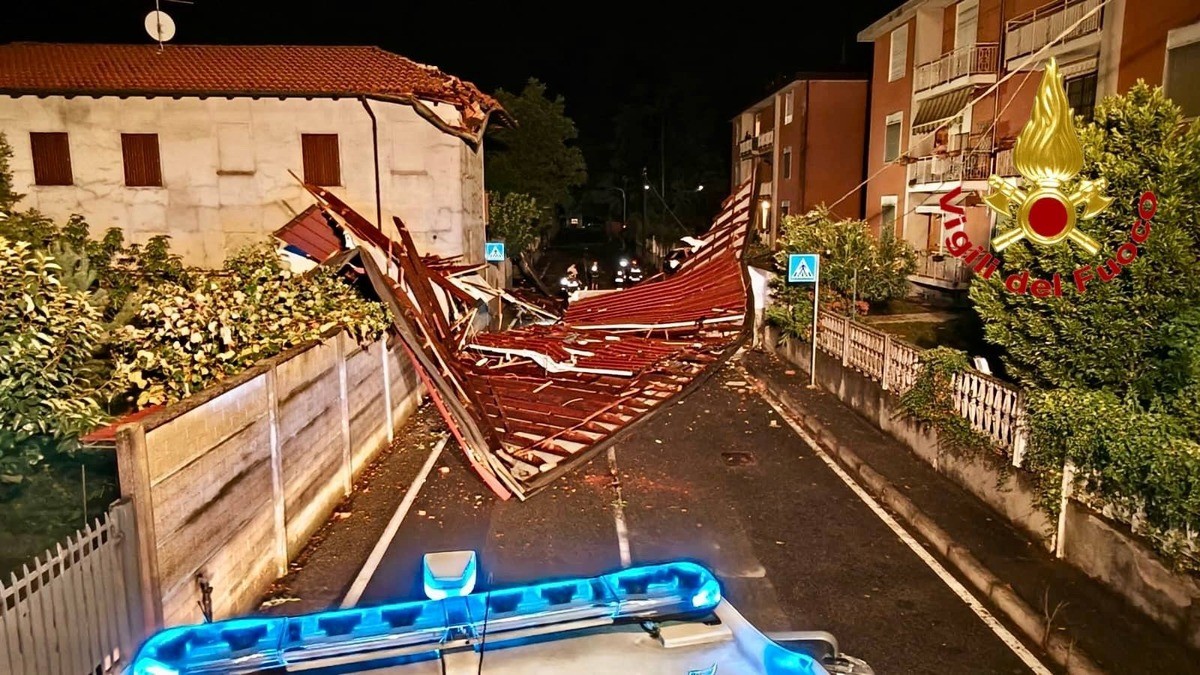 https://www.varesenoi.it/fileadmin/archivio/varesenoi/2026/08/maltempo_Varese_4_01.jpeg