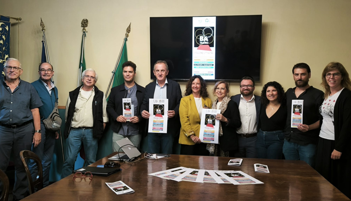 https://www.varesenoi.it/fileadmin/archivio/varesenoi/2026/09/BA_Teatro__1_.jpeg