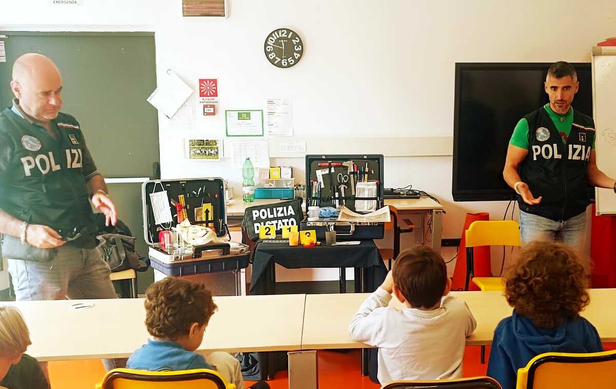 https://www.varesenoi.it/fileadmin/archivio/varesenoi/2026/09/LuvinateScuolaPolizia.jpg
