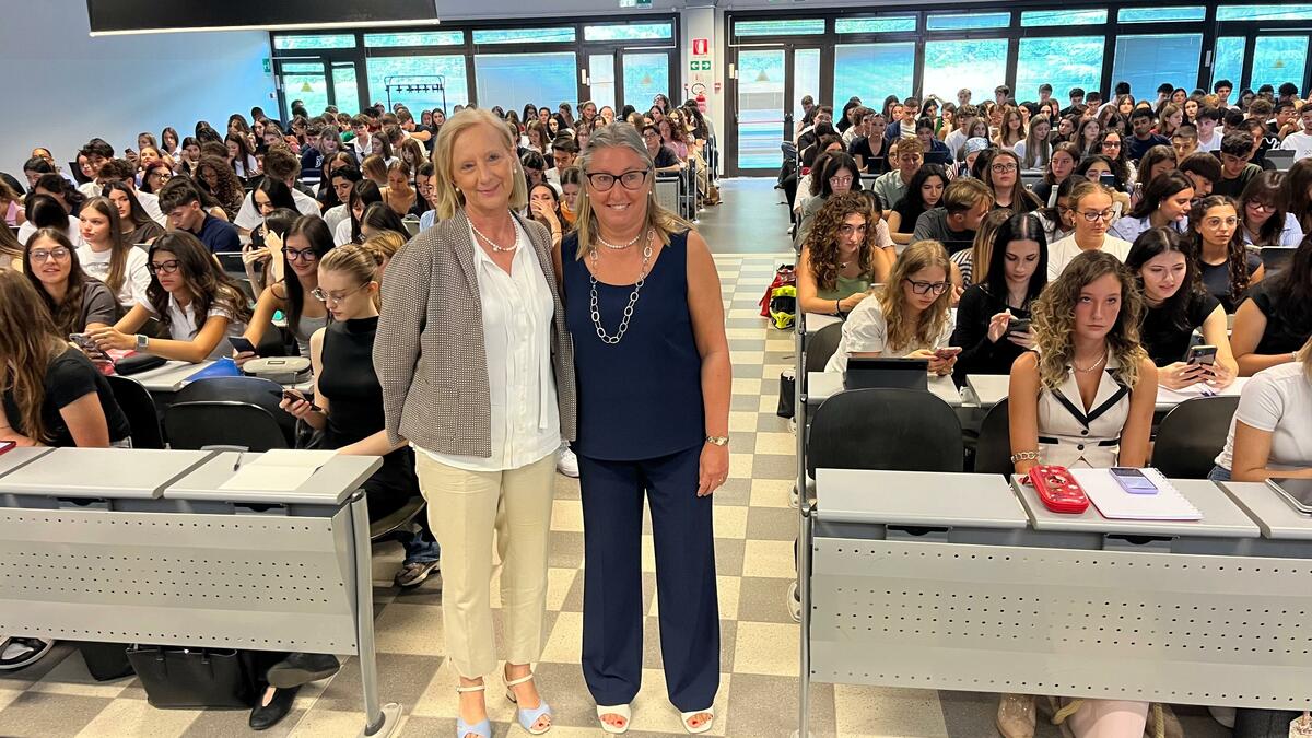 https://www.varesenoi.it/fileadmin/archivio/varesenoi/2026/09/Semestre_aperto_Daniela_Dalla_Gasperina_e_Francesca_Rovera__1_.jpeg