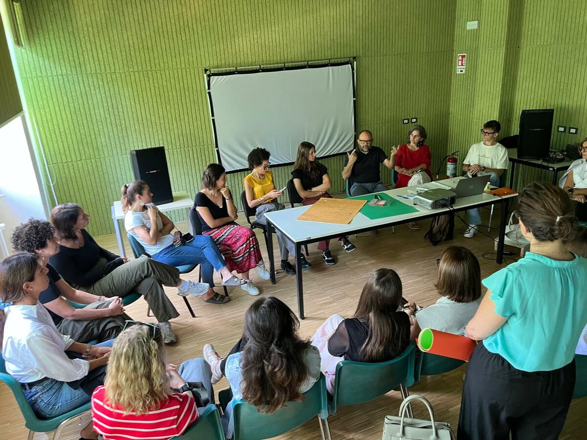 Varese, cinquanta realtà del terzo settore e i bisogni di giovani e adolescenti per arricchire il nuovo Pgt