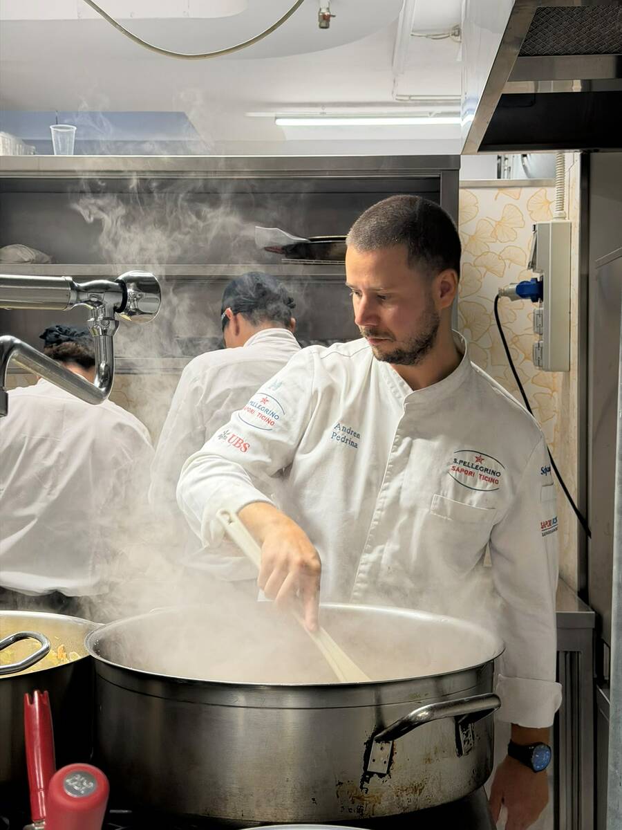 Sport, cucina e legalità: gli chef calciatori della Nazionale Italiana Ristoratori incontrano gli studenti del De Filippi