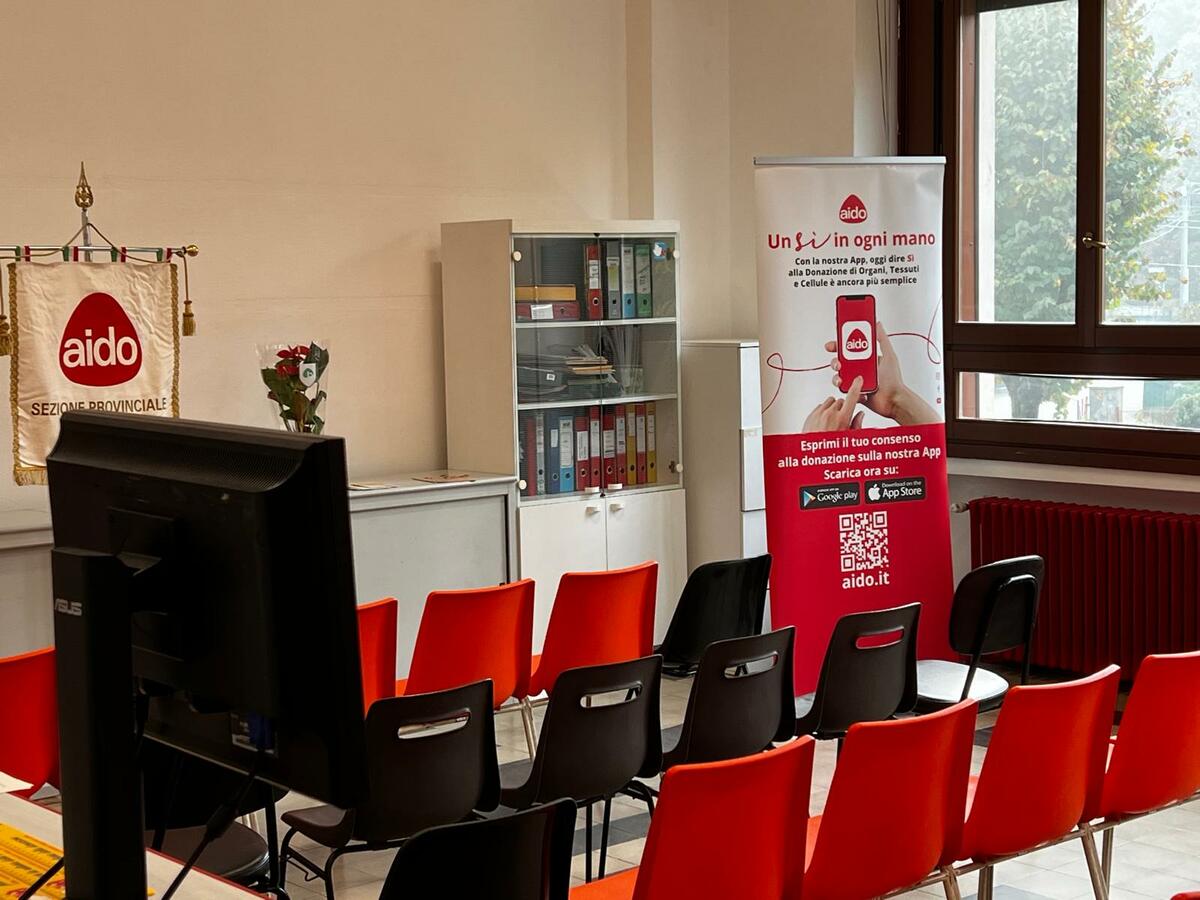 Dove non ci sono più bambini, c'è ancora una comunità: l'ex scuola Baracca torna a vivere come Casa delle Associazioni