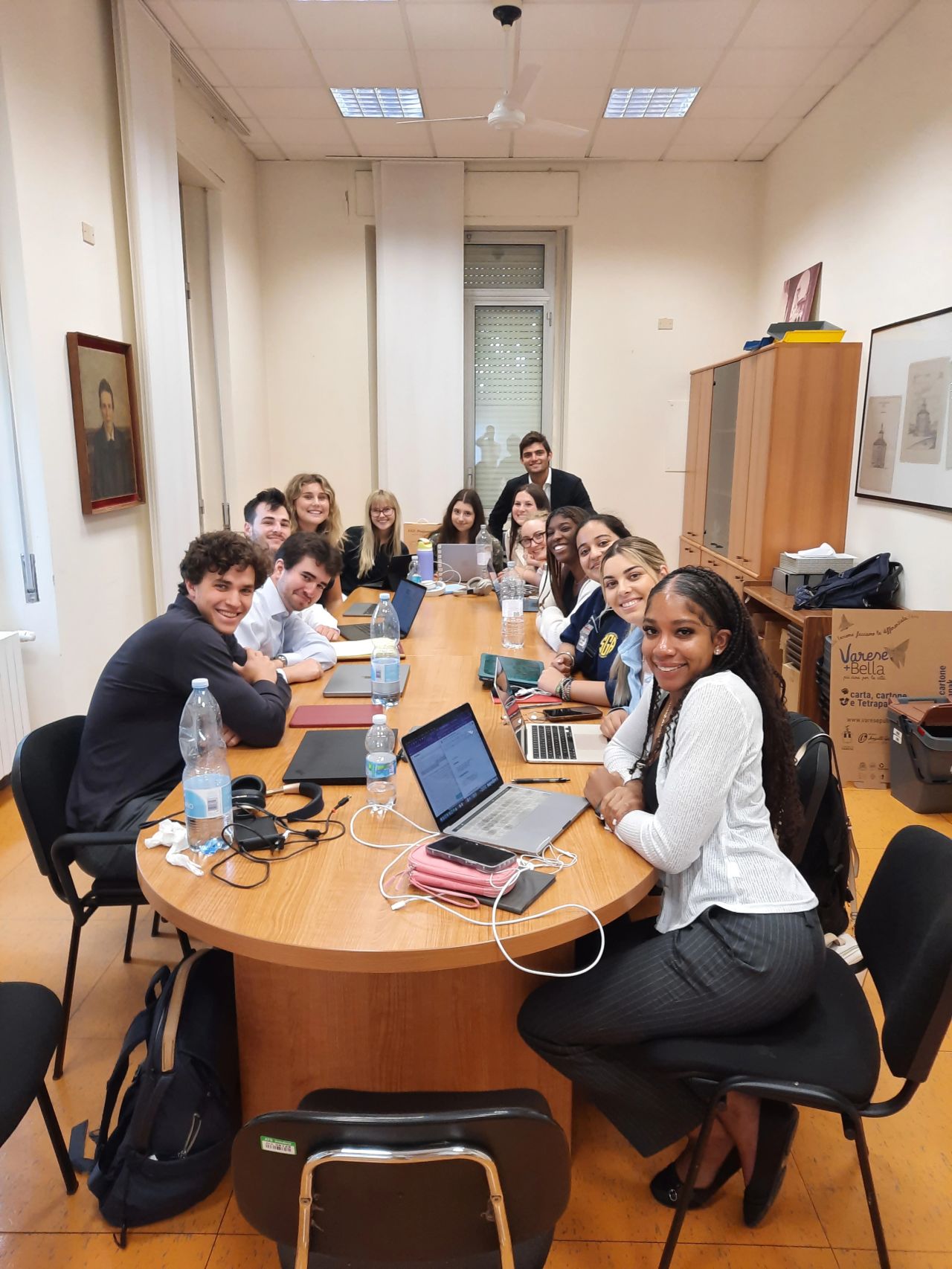 Ats Insubria ha ospitato 12 studenti di business e medicina provenienti ...