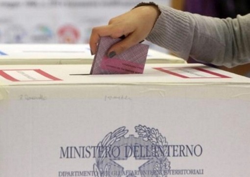 Aperti i seggi per le elezioni politiche: ecco come si vota e tutti i candidati in provincia di Varese