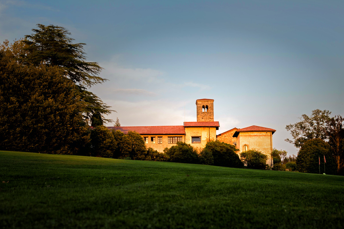 https://www.varesenoi.it/fileadmin/archivio/varesenoi/LuvinateGolfClub.jpg