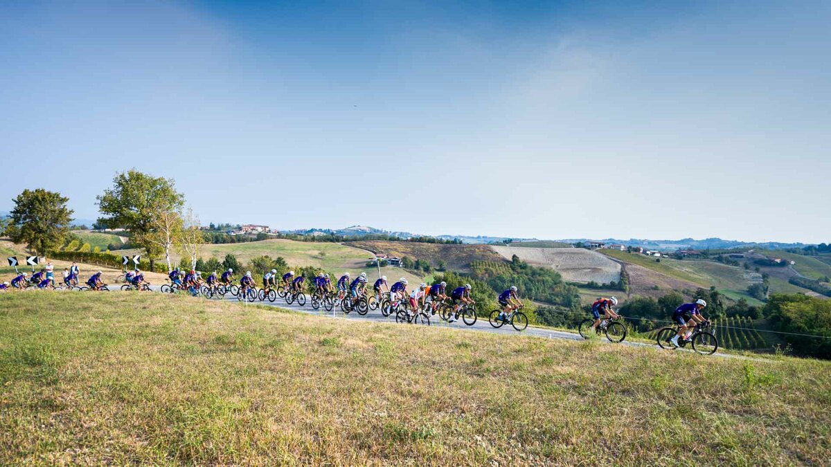 https://www.varesenoi.it/fileadmin/archivio/vconews/2026/07/Ph_Etape_Italy_by_Tour_de_France.jpg