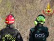 Le immagini dell'incendio nei boschi sopra Laveno Mombello