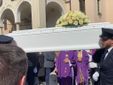 Varese e Biumo si sono fermate per l'ultimo abbraccio a Matteo