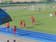 Tutti su Monteiro Barbosa dopo il 2-1 (qui e nella foto successiva) Tutti su Monteiro Barbosa dopo il 2-1 (qui e nella foto successiva)
