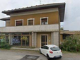 L'esterno della ex concessionaria Terziroli/1