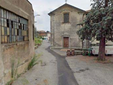L'esterno della ex concessionaria Terziroli su via Santa Maria Maddalena/2
